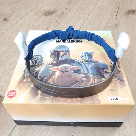 Star Wars Mandalorian Bo-Katan Kryzes Headband & Magnetic Pins New Open Box READ - Picture 13 of 16